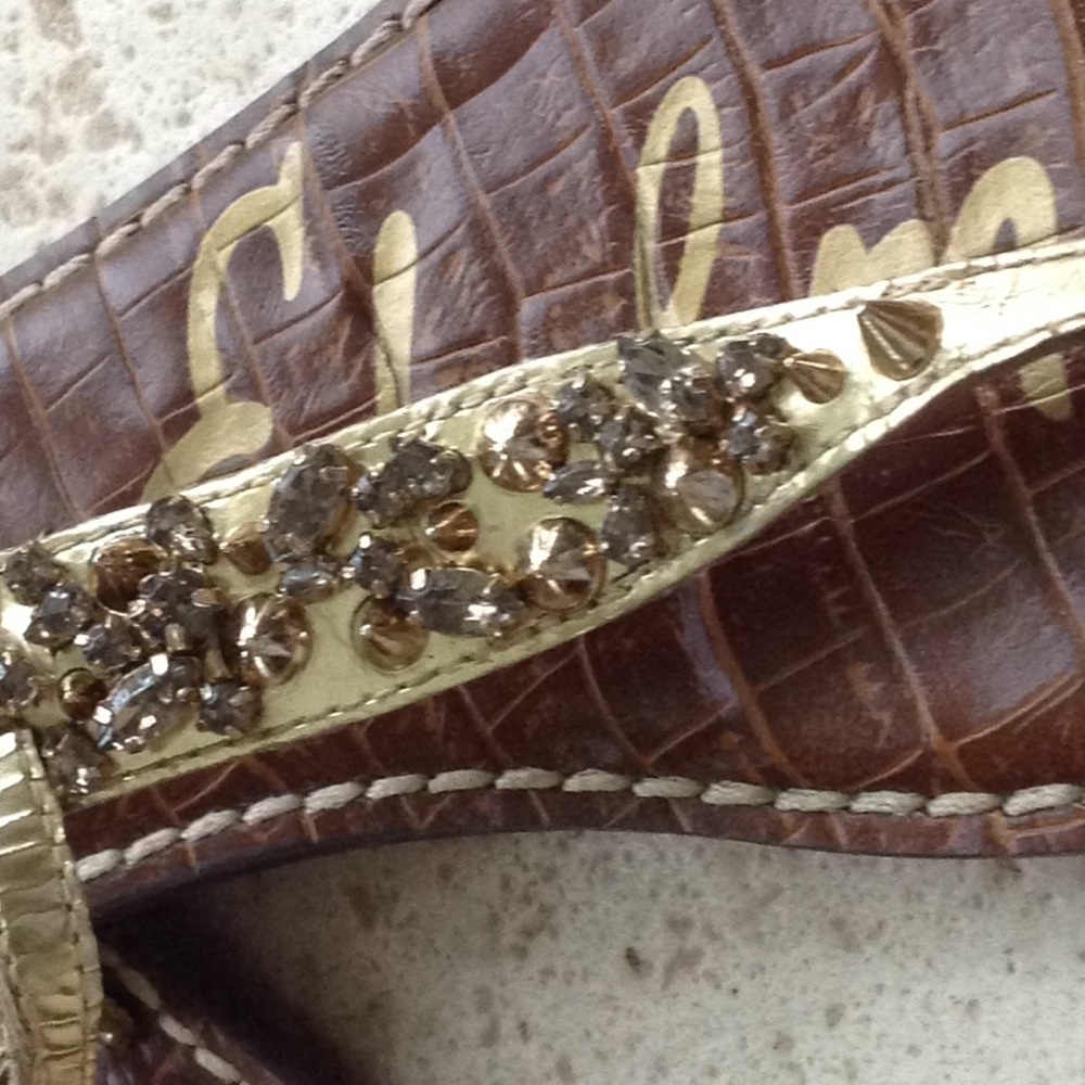 Sandals - Picture 2 of 2